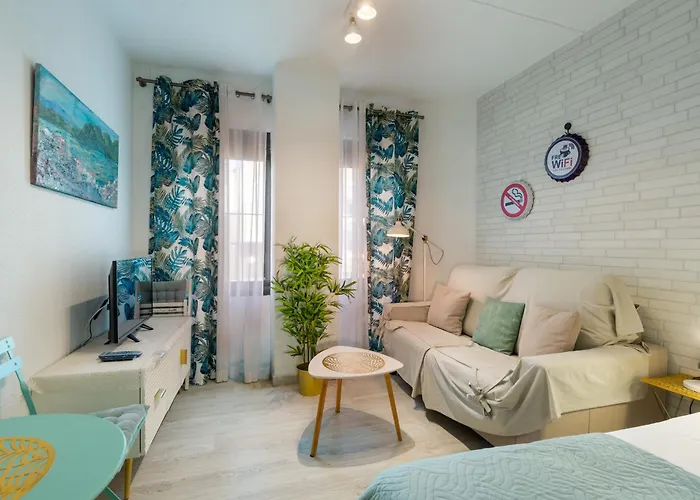 Luxury Triana * סביליה